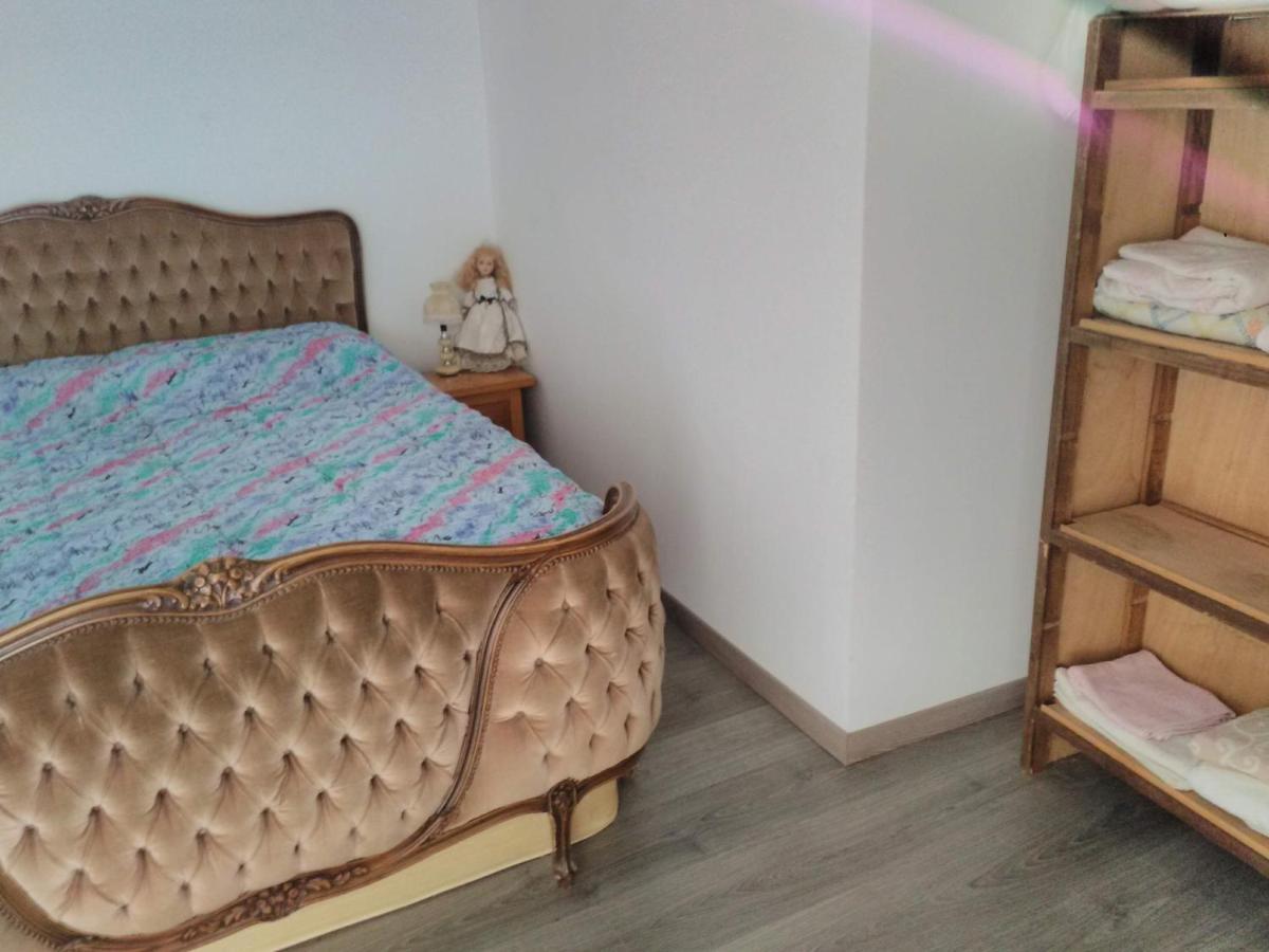 Gite Le Coumis 1370 Saint-Salvy-de-la-Balme Екстериор снимка
